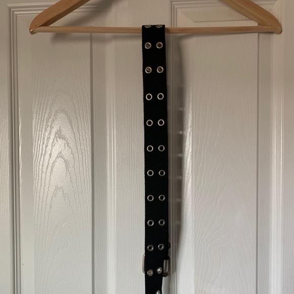 Accessories - Picture 6 of 6